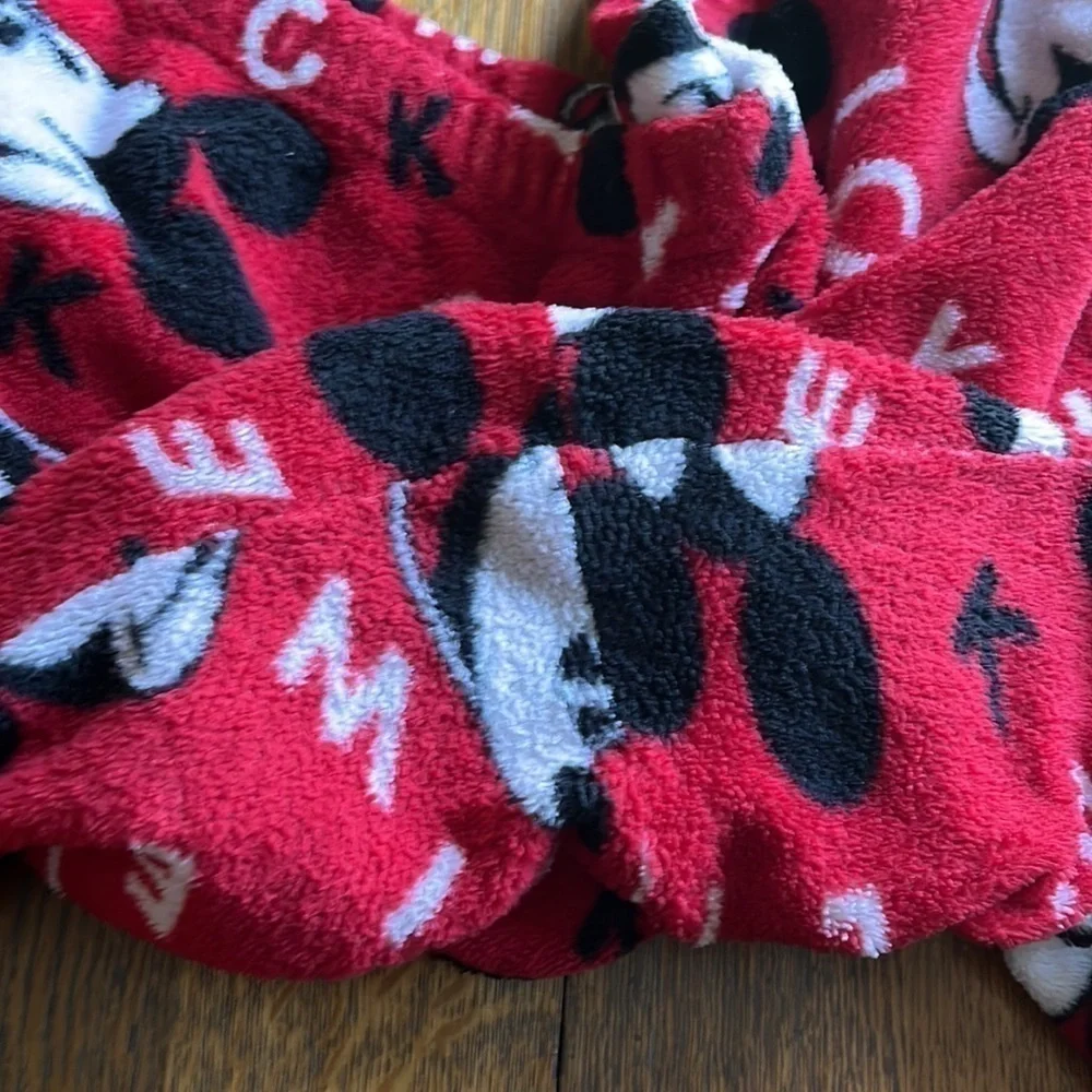 Disney red mickey